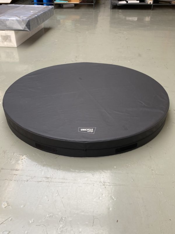 Circular Mat Voltige®  Ø2m x 20cm black cover20cm  black cover